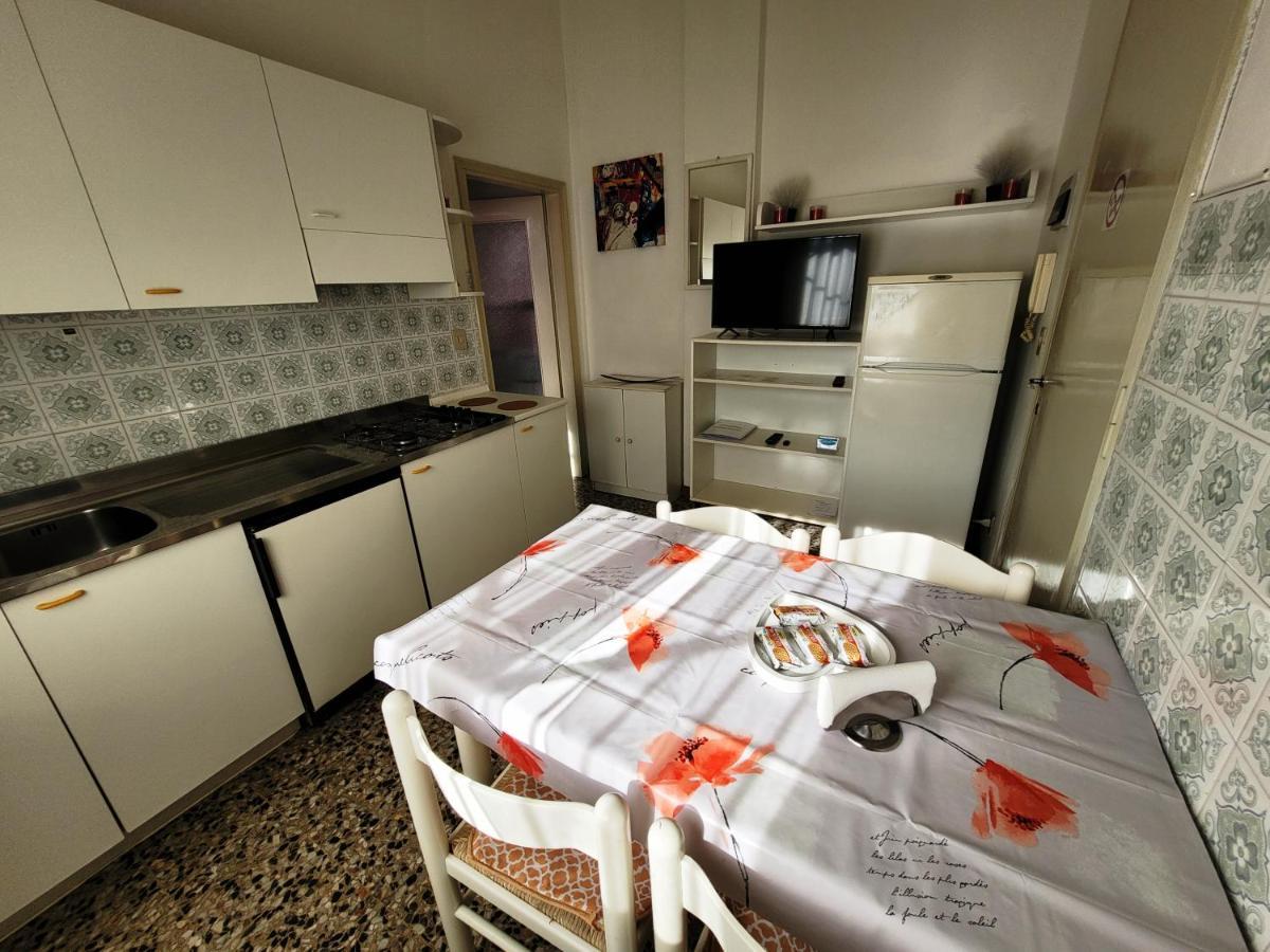 Azzurro Apartment